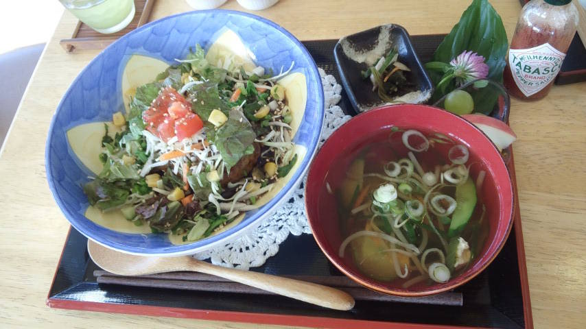 「ハンバーＧｏｏだ丼」　「ハフハフポテト」　「卵と野菜のぷるぷる」
