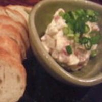 酒盗とクリームチーズの和え物￥６８０