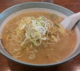 しおラーメン