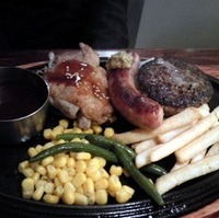 ハンバーグ・チキン・ソーセージのミックス…