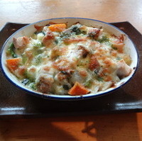 神山鶏と有機野菜のクリームドリア