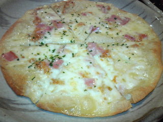 ガーリックピザ