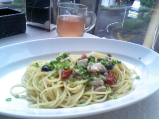 カジキマグロのブッタネスカビアンコ