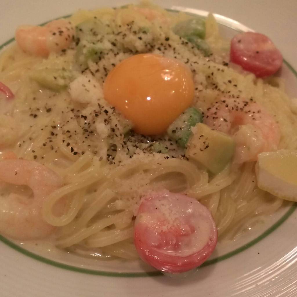 森のバターとえびのカルボナーラ～アボカドは世界一栄養価の高い果物です～