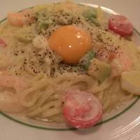 森のバターとえびのカルボナーラ～アボカド…