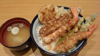 ずわいがにと煮穴子天丼