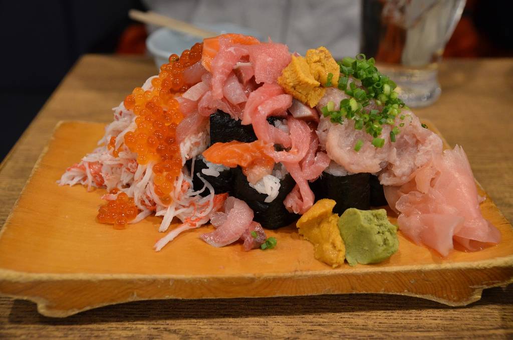 ぶっかけ寿司こぼれ盛り