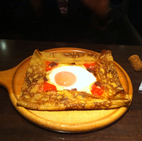 アンチョビとトマトのガレット