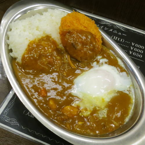 カニクリームコロッケカレー