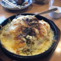 メニュー名はわかりませんが、トマトが入っ…