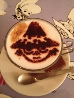 シルエットラテ