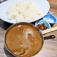 ミートＭＩＸカレー（ビーフ＋ポーク＋チキ…