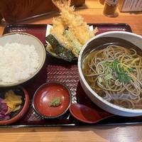 天ぷらそばと白ご飯（小）