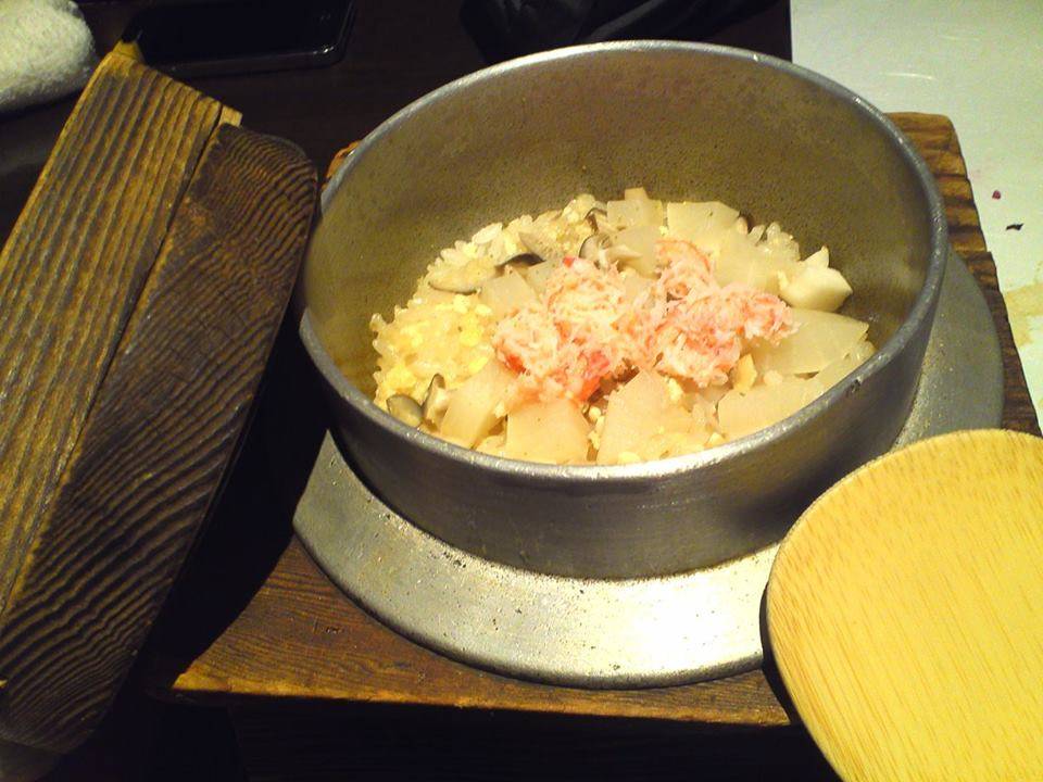 カニとかぶらの釜めし