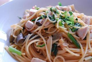 メカジキとトマトのオイルパスタ