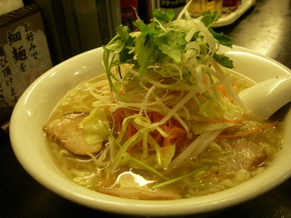 とろみスープの香味野菜ラーメン