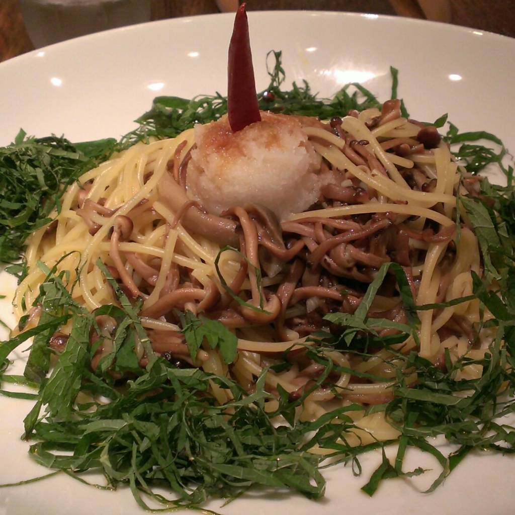 たっぷりきのこと青じそ