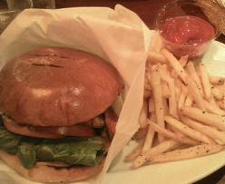 バジルチキンバーガー