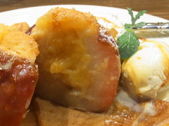 りんごのまるごとオーブン焼きクレープ