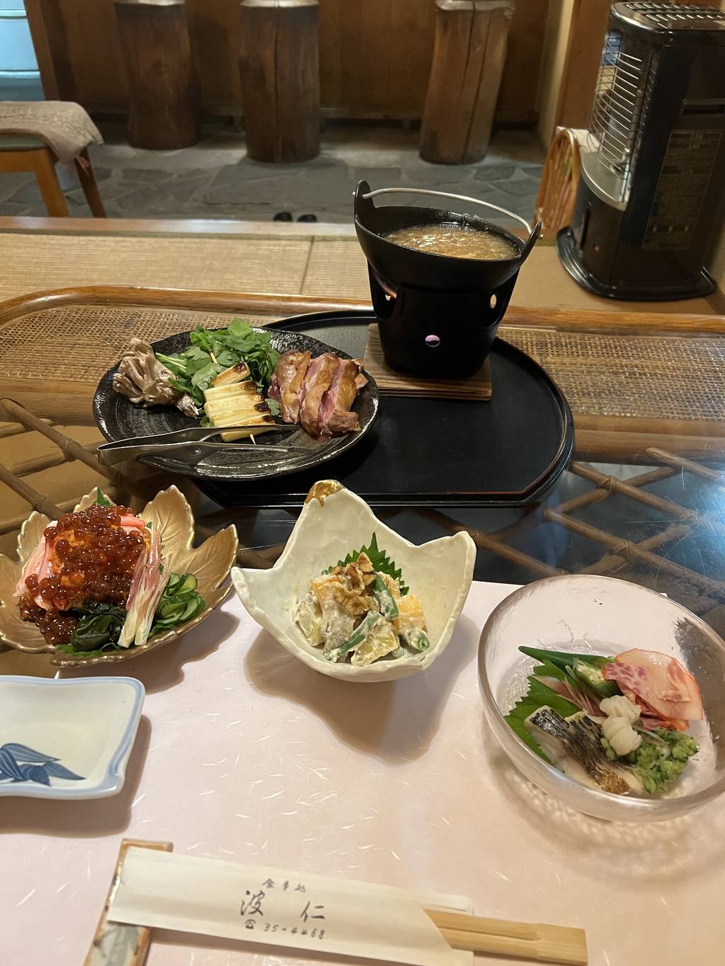 宴会をお願いすると、お任せで旬のもの取り入れた素敵なメニュー用意して下さいます。