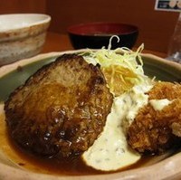 ハンバーグ＆カキフライ定食