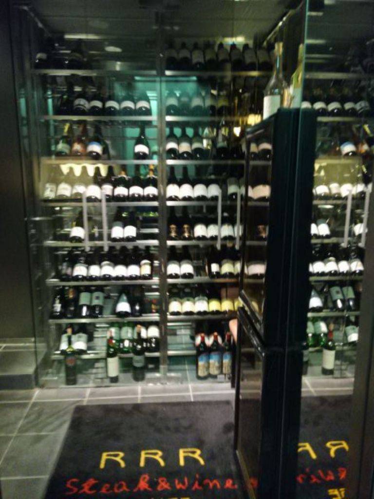 RRR Kobe Beef Steak（トリプルアール コウ…