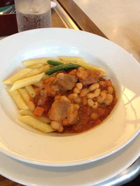 ポークと白インゲン豆の煮込み