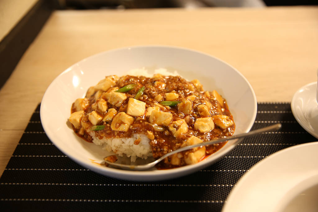 麻婆豆腐丼