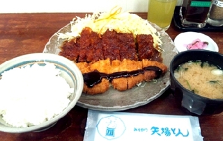 わらじとんかつ定食