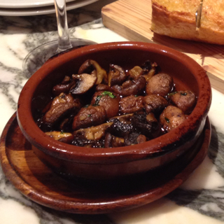 マッシュルームのアヒージョ