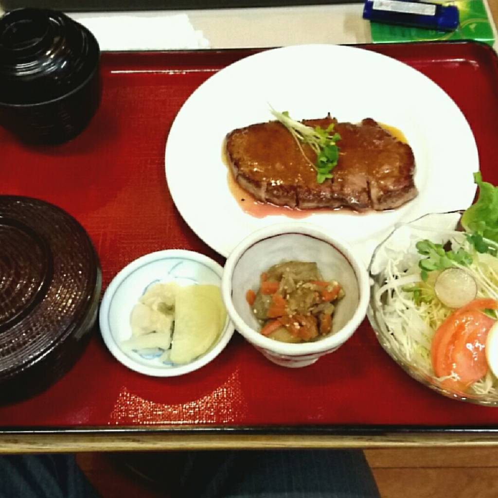 サーロインステーキ定食