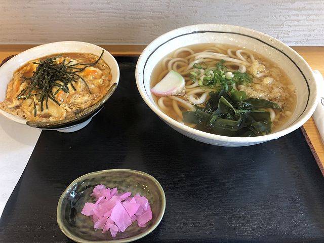 ミニ玉子丼定食