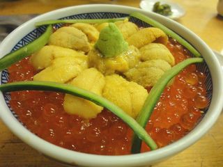 うにいくら丼