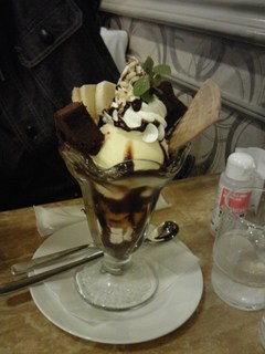 チョコレートパフェ