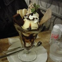 チョコレートパフェ