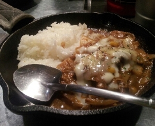 豚とじゃがいものチーズカレー