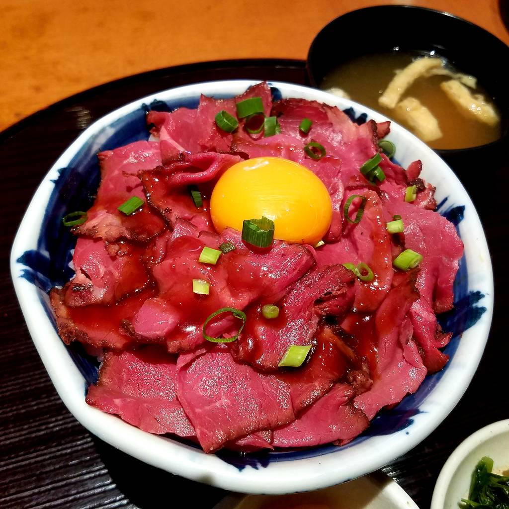 ローストビーフ丼