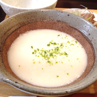 やまと芋とろろ汁と焼きしゃぶ定食