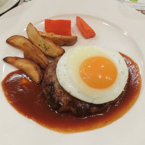 目玉焼きハンバーグ３