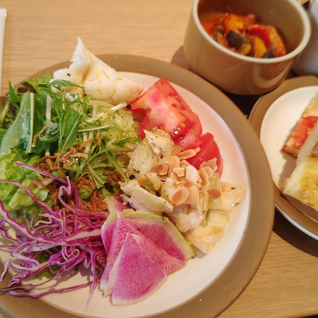 契約農家直送野菜の本日のパスタ