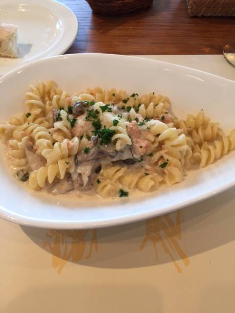 鮭ときのこのクリームソース