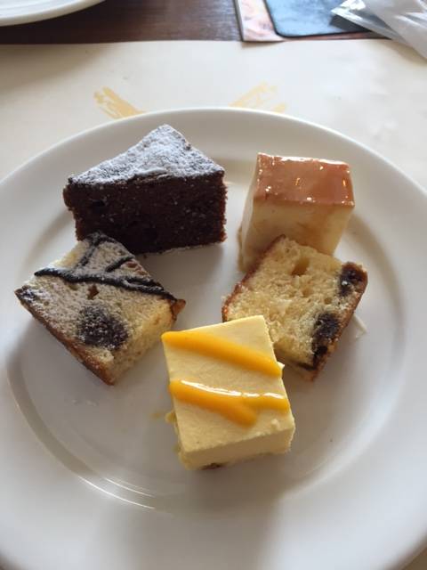 デザートビュッフェ（フルーツ盛り合わせ）