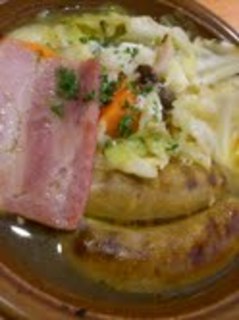 冬キャベツとソーセージのあつあつスープ仕立て