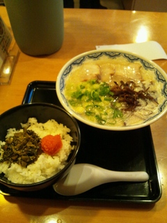 博多らーめんと高菜ごはん