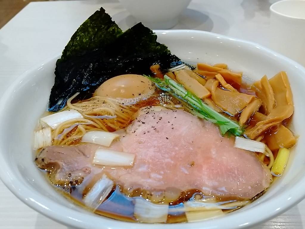 特製鶏だし醤油ラーメン