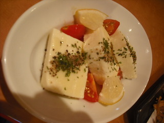 トマトとチーズ豆腐のカプレーゼ