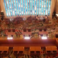 ロビーラウンジ クリスタルムーブメント