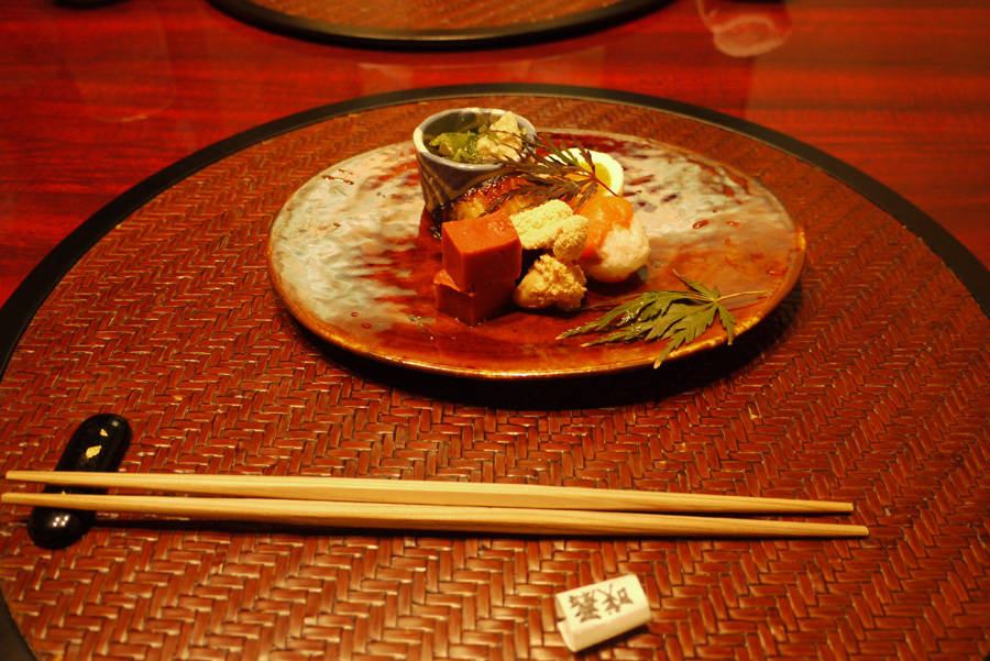 ぶりの西京焼きとスモークサーモンの手毬寿司