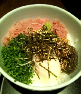 めかぶとマグロのとろとろ丼