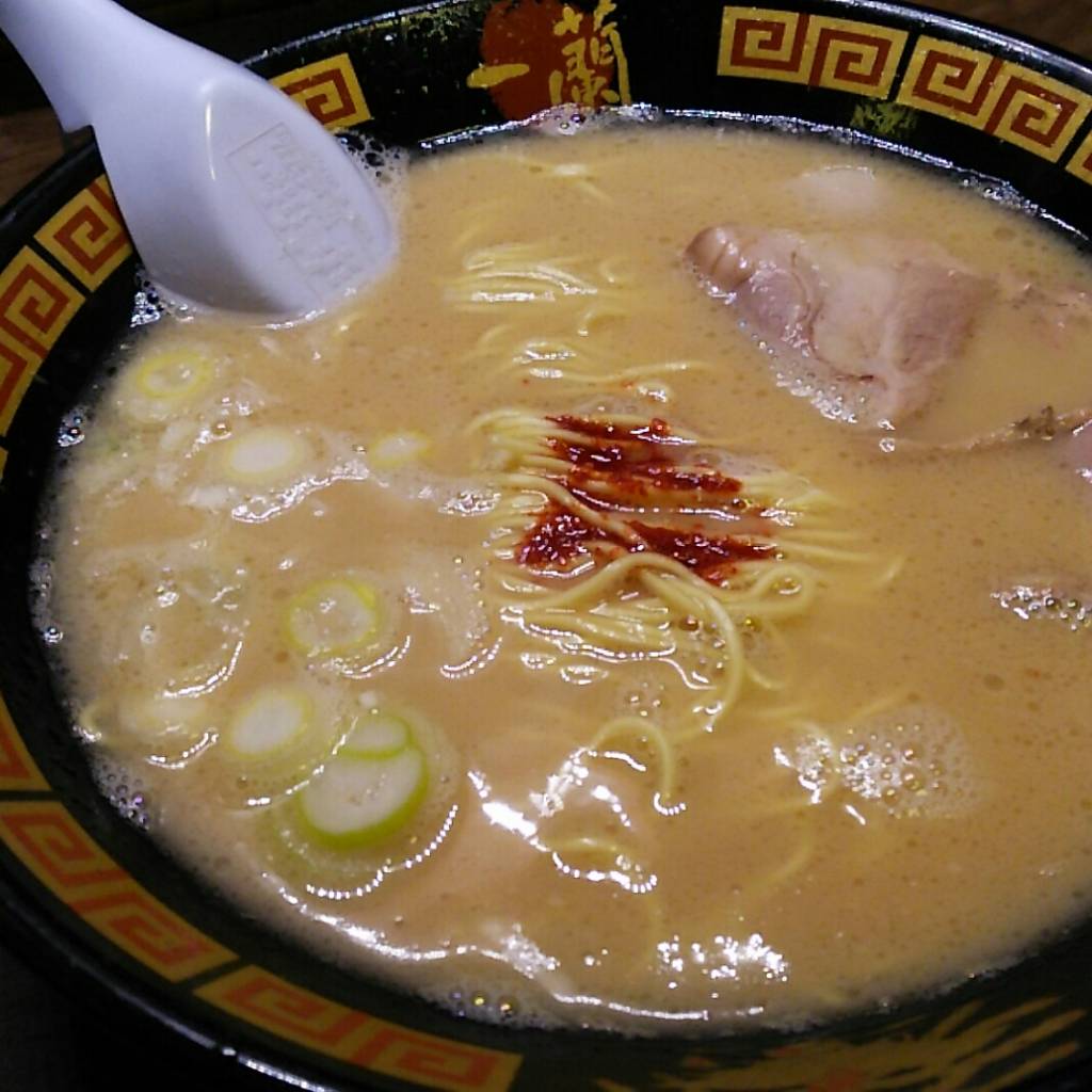 天然とんこつラーメン